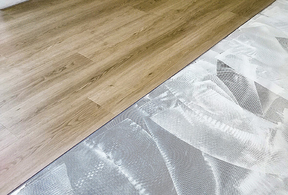 Ragasztott vinyl szobában Balatonfüred